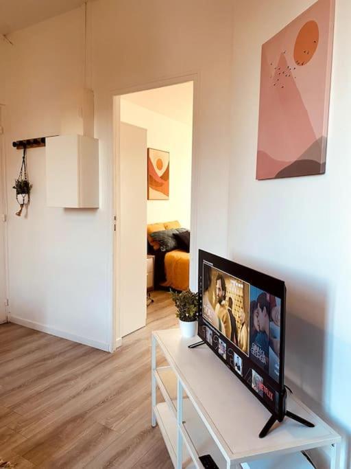 Апартаменты Proche Paris-Calme-Wifi-Netflix Вильжюиф Экстерьер фото